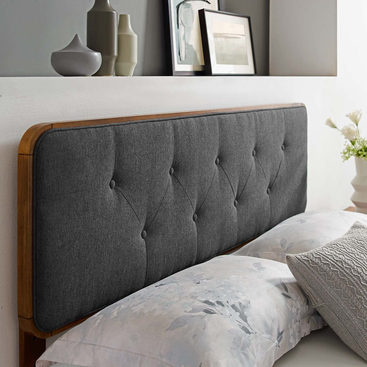Full Size Tufted Wood Fabric Headboard J97517