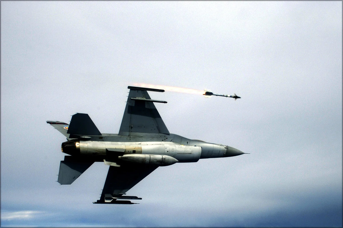 24"x36" Gallery Poster of AIM-9 Sidewinder missile and F-16C Fighting Falcon U256151