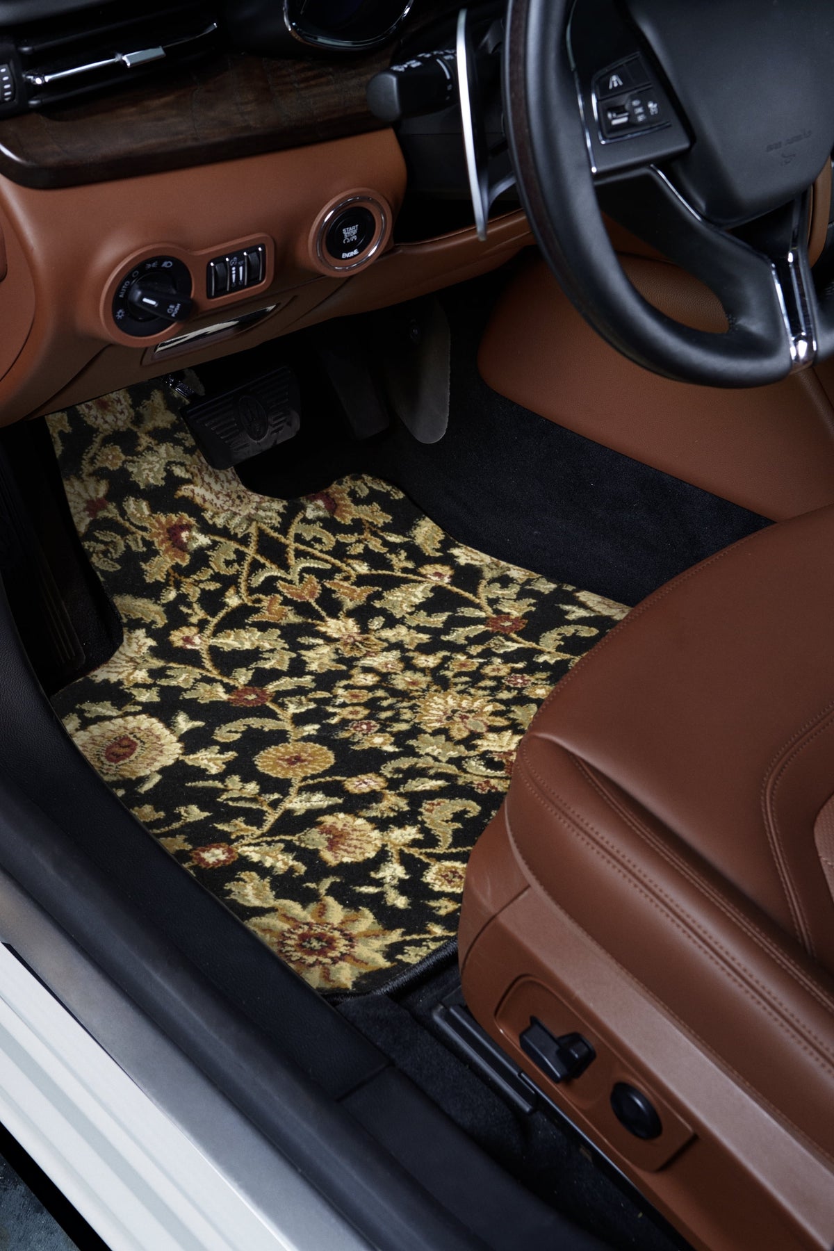 Black Oriental Car Mats with Large Trunk Cargo Carpet O15861