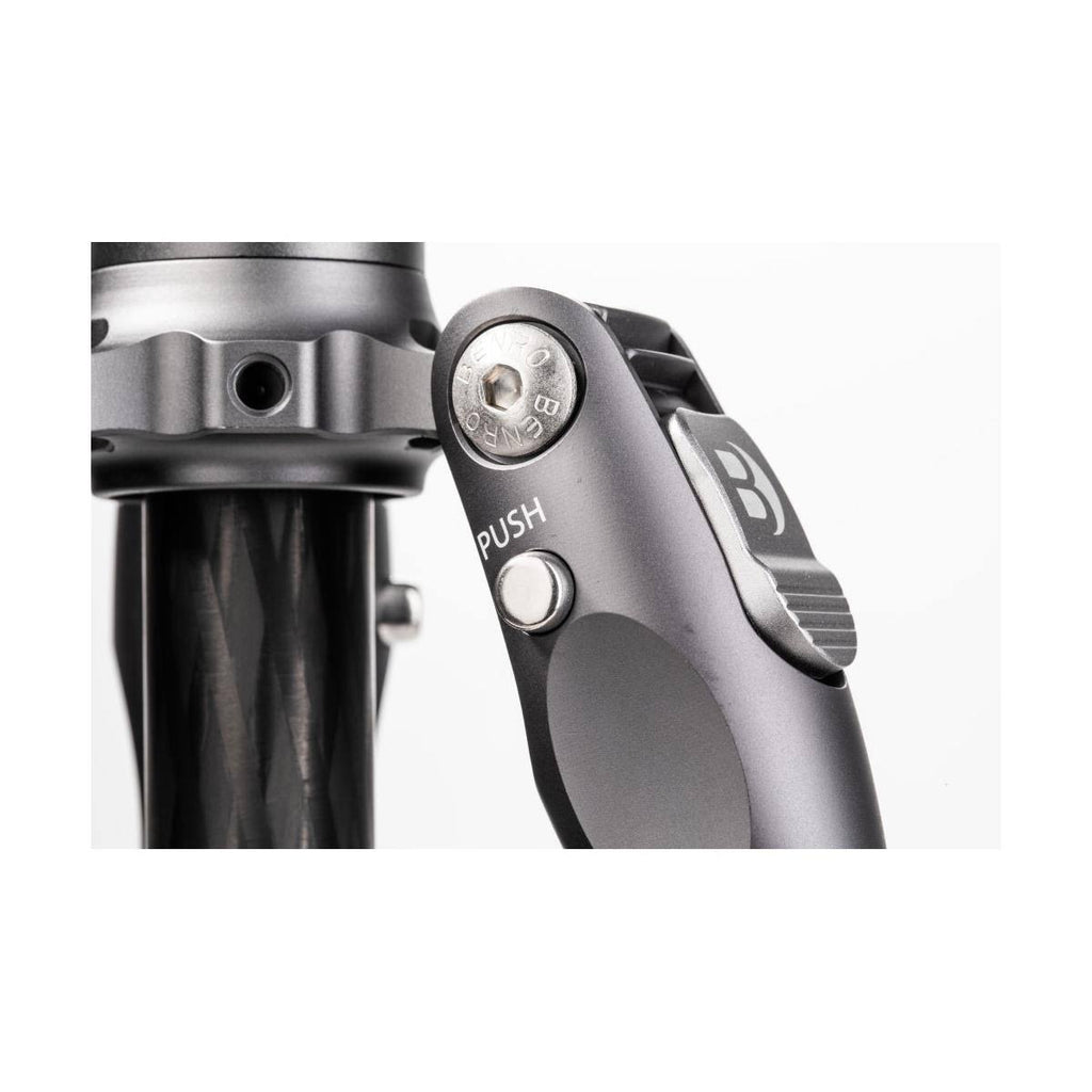 Carbon Fiber Travel Tripod with VX20 Head O658