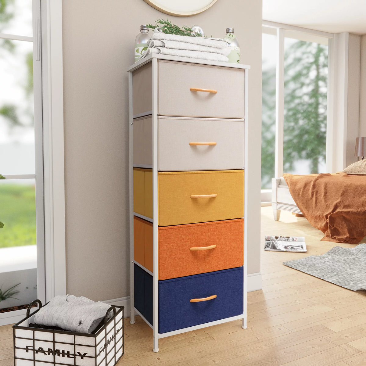 Beige 5-Drawer Dresser O51652