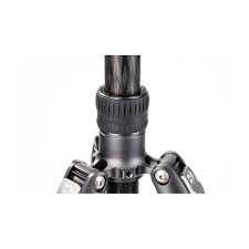 Carbon Fiber Travel Tripod with VX20 Head O658