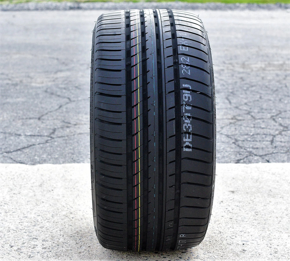 235/40ZR19 96Y XL High Performance Tire A131
