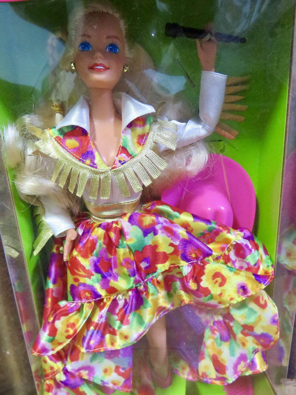 Blonde Barbie Doll Q492