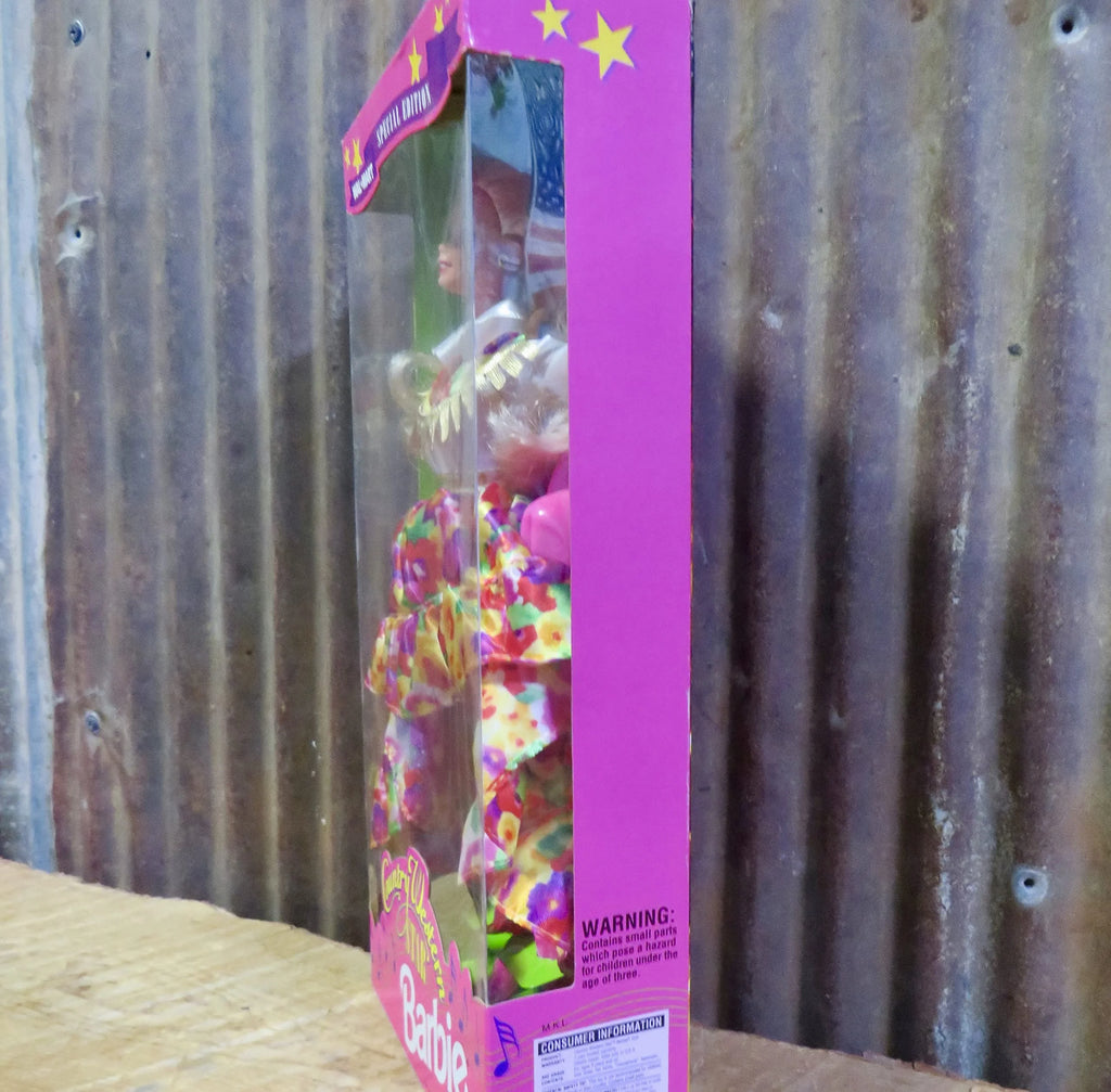 Blonde Barbie Doll Q492