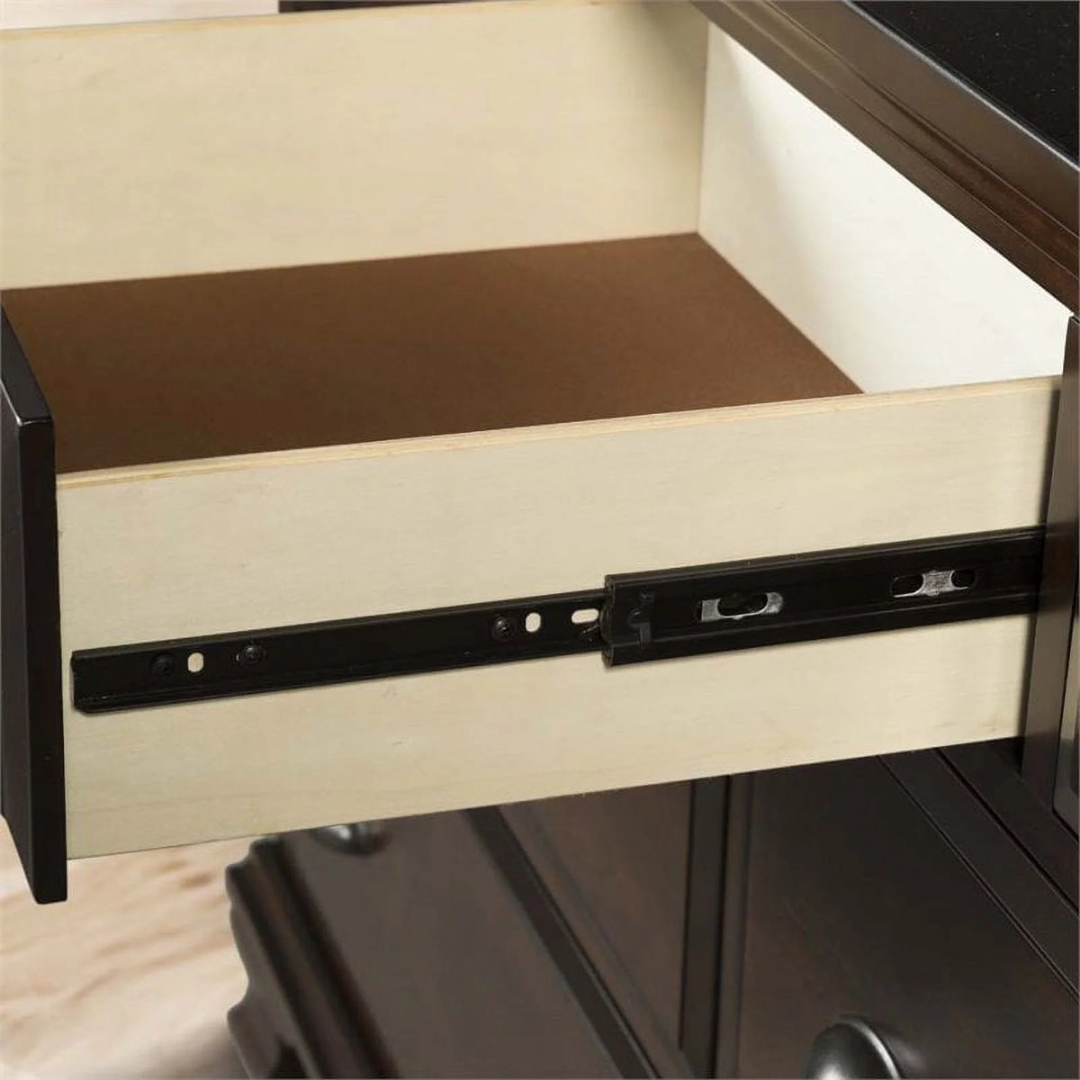 3 Drawer Nightstand in Cherry V619